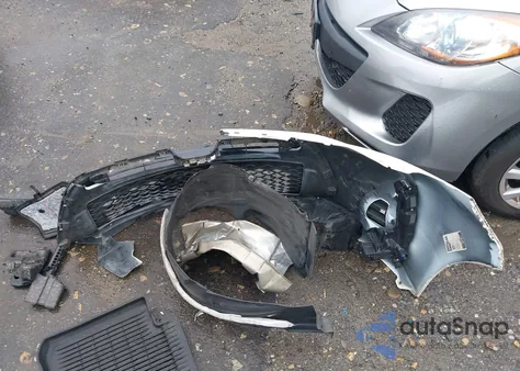 2019 Toyota Corolla Se from USA, damaged, VIN 2T1BURHE4KC135895